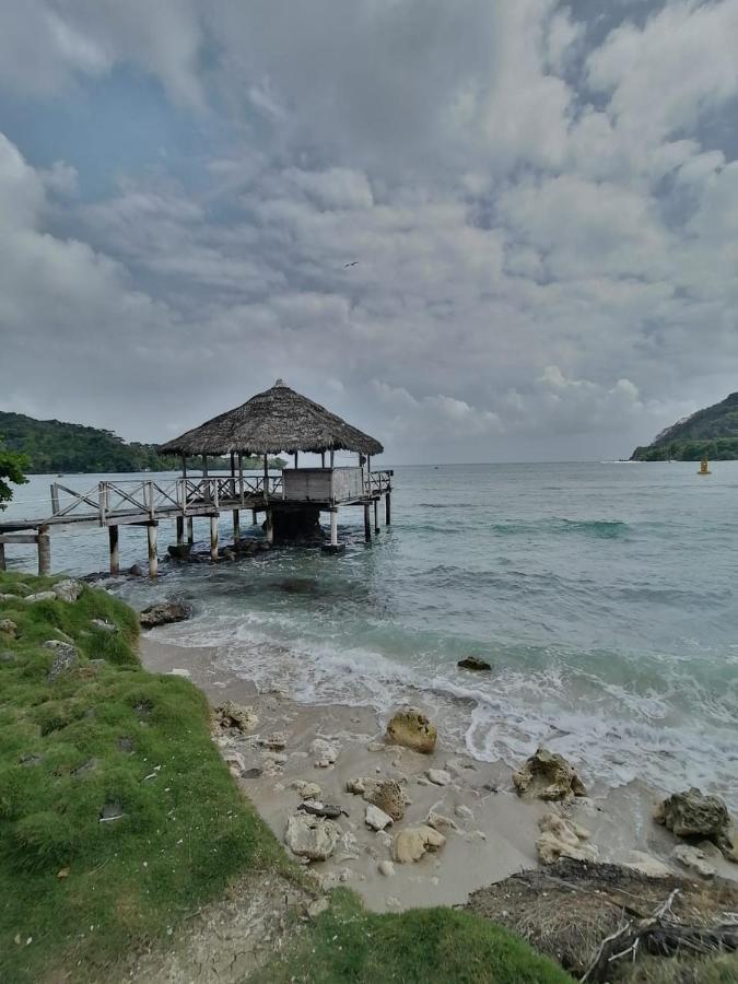 Hospedaje Pirata Express Capurganá Exteriör bild